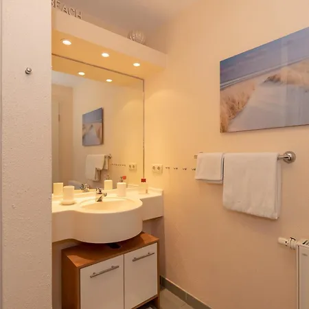 Appartementhaus Strandstrasse 32 24 アパート Ostseebad Kühlungsborn