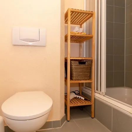 Appartementhaus Strandstrasse 32 24