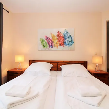 Appartementhaus Strandstrasse 32 24 아파트 *