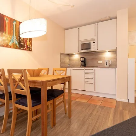 Appartementhaus Strandstrasse 32 24 * Ostseebad Kühlungsborn