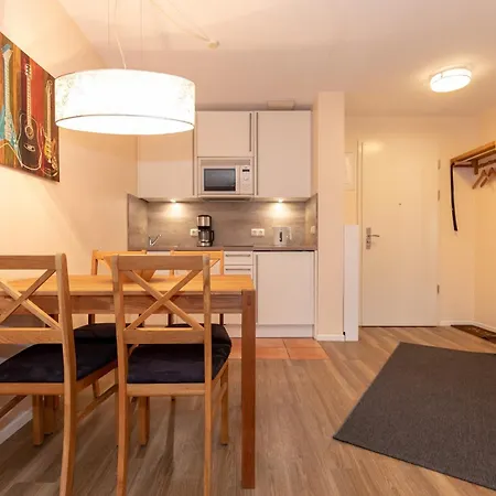 Appartementhaus Strandstrasse 32 24 아파트